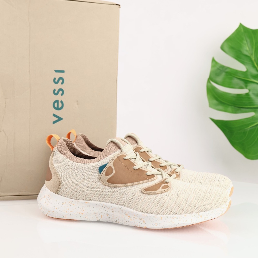 Vessi Womens Everyday 2.0 Move Sneaker Size 8 Waterproof Tan‎ Knit Lace Up Shoes